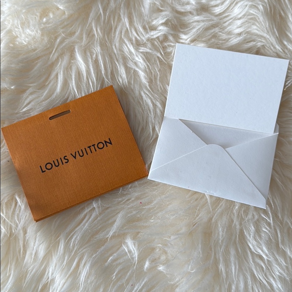 LV Felicie Pochette Monogram Empreinte Leather - Picture 8 of 12